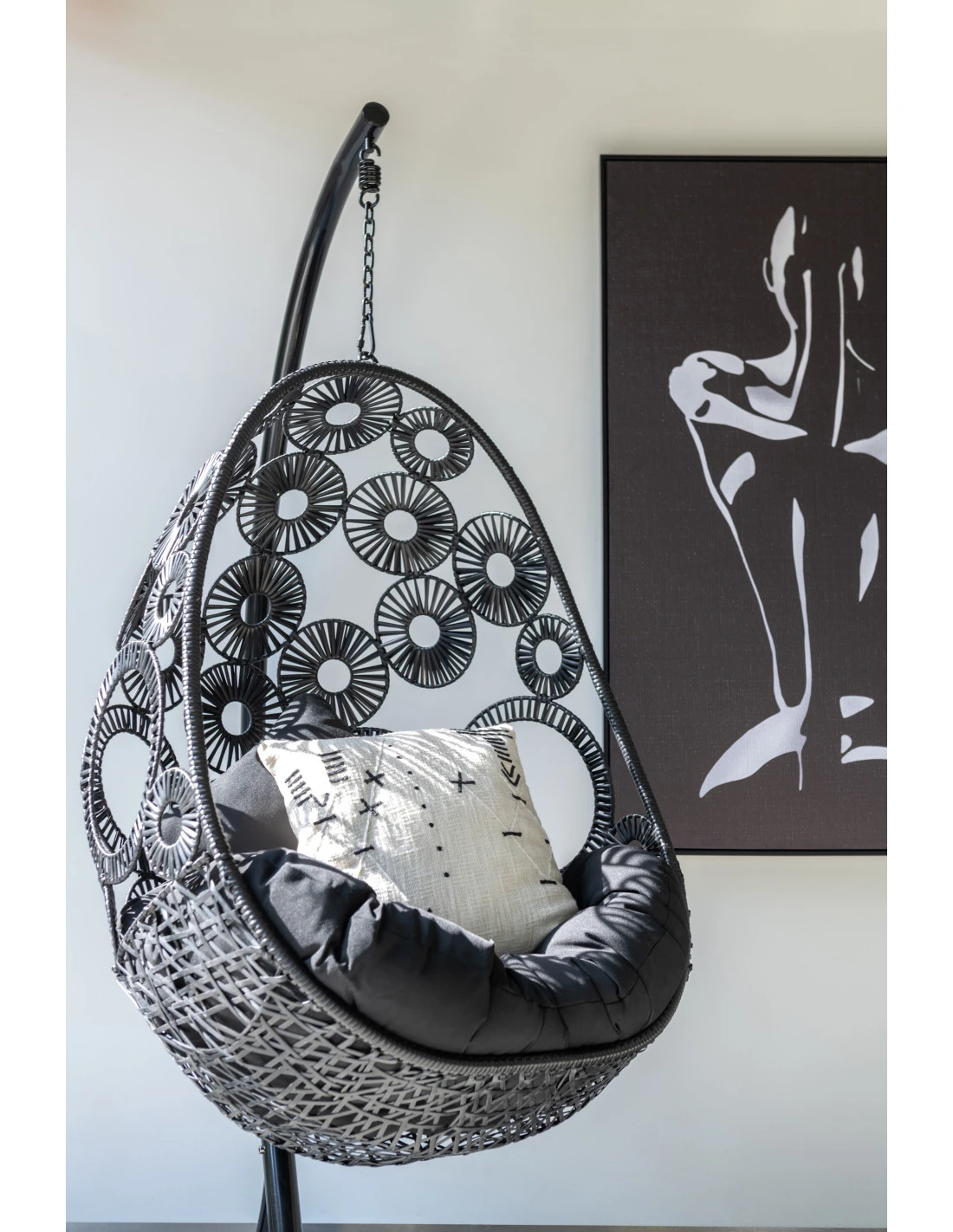 Chaise Suspendue + Coussins Bula Métal / Roseau Noir 11 Chaise Suspendue + Coussins Bula Métal / Roseau Noir – Image 11