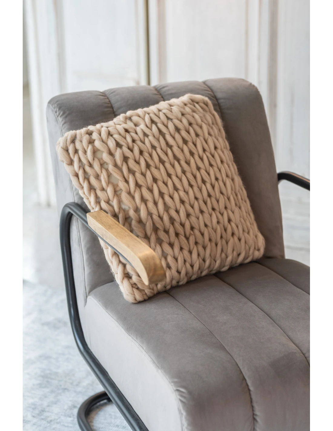 Coussin Tricoté En Acrylique Crème 3 Coussin Tricoté En Acrylique Crème – Image 3