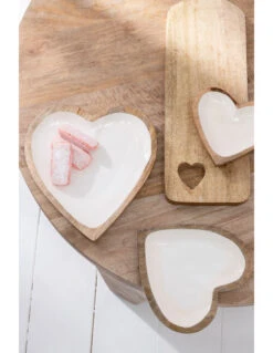 Planche à Découper Rectangle En Bois De Manguier En Forme De Cœur, Petite. -Magasin De Meubles De Qualité planche a decouper rectangle en bois de manguier en forme de coeur petite 2